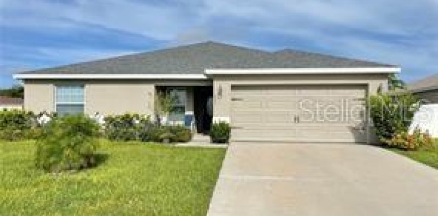 Casa en Lake Alfred, Florida 4 dormitorios, 156.91 m2 № 1374552