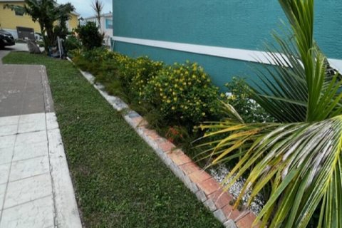 Terreno en venta en Jensen Beach, Florida № 1186534 - foto 6