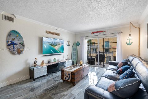 Condominio en venta en Surfside, Florida, 2 dormitorios, 107.77 m2 № 535823 - foto 9