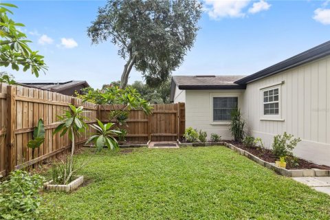 House in Tampa, Florida 3 bedrooms, 124.86 sq.m. № 1342779 - photo 26