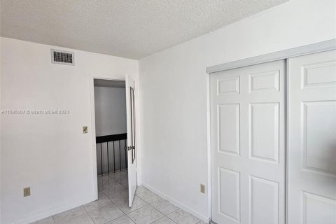 Townhouse in Miami Shores, Florida 3 bedrooms, 88.44 sq.m. № 1172752 - photo 6