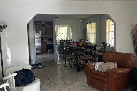 Propiedad comercial en venta en Miami, Florida, 253.25 m2 № 1182383 - foto 20