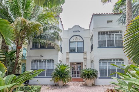 Copropriété à vendre à Miami Beach, Floride: 2 chambres, 66.33 m2 № 1316704 - photo 3