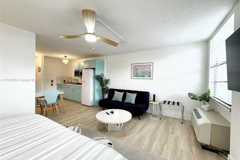 Copropriété à vendre à Miami Beach, Floride: 37.16 m2 № 1293398 - photo 2