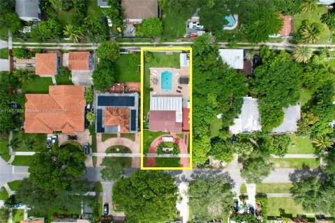 Villa ou maison à vendre à Miami Springs, Floride: 2 chambres, 90.95 m2 № 1316702 - photo 27