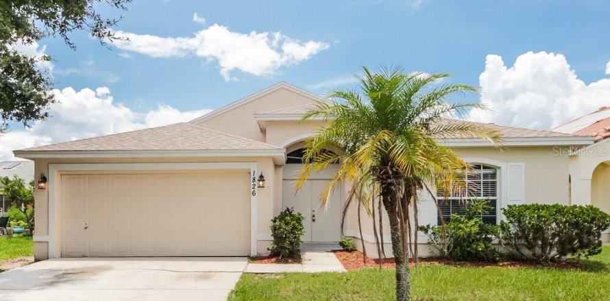 Casa en Kissimmee, Florida 3 dormitorios, 164.44 m2 № 1349147