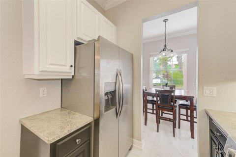 Condo in Land O' Lakes, Florida, 2 bedrooms  № 1342320 - photo 10