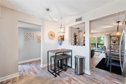 Copropriété à vendre à Tampa, Floride: 2 chambres, 117.06 m2 № 1404063 - photo 15