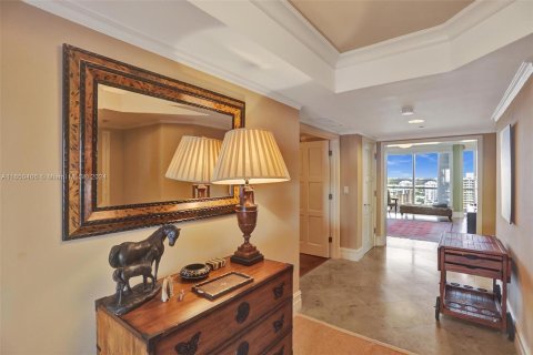 Copropriété à louer à Aventura, Floride: 2 chambres, 253.62 m2 № 1332384 - photo 17