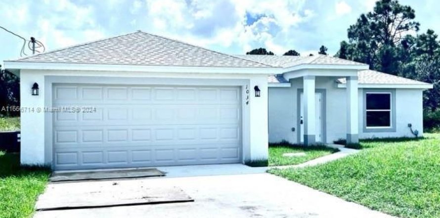 House in Lehigh Acres, Florida 3 bedrooms, 119.57 sq.m. № 1380508