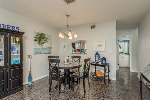 Adosado en venta en Tarpon Springs, Florida, 2 dormitorios, 108.7 m2 № 1342139 - foto 9