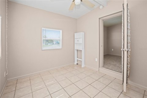 Casa en venta en Port Charlotte, Florida, 1 dormitorio, 48.77 m2 № 1342104 - foto 13