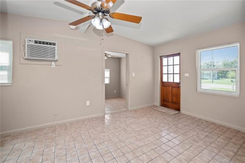 Casa en venta en Port Charlotte, Florida, 1 dormitorio, 48.77 m2 № 1342104 - foto 5