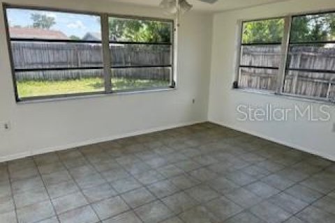 House in Port Richey, Florida 2 bedrooms, 84.73 sq.m. № 1362064 - photo 17