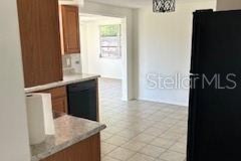 House in Port Richey, Florida 2 bedrooms, 84.73 sq.m. № 1362064 - photo 4