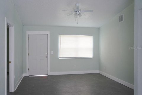 House in Kissimmee, Florida 3 bedrooms, 105.17 sq.m. № 1362062 - photo 6