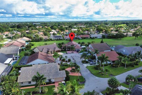 Villa ou maison à vendre à Tamarac, Floride: 3 chambres, 256.32 m2 № 1330332 - photo 25