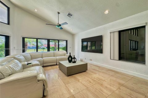 Villa ou maison à vendre à Tamarac, Floride: 3 chambres, 256.32 m2 № 1330332 - photo 6