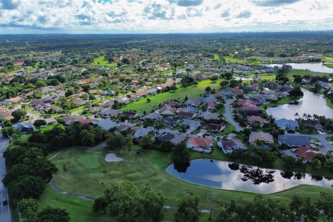 Villa ou maison à vendre à Tamarac, Floride: 3 chambres, 256.32 m2 № 1330332 - photo 23