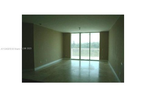 Condominio en venta en North Miami Beach, Florida, 3 dormitorios, 167.32 m2 № 314774 - foto 5