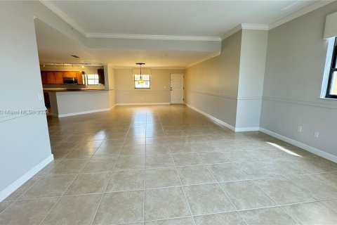 Condominio en alquiler en Miami, Florida, 2 dormitorios, 178.84 m2 № 1351947 - foto 10