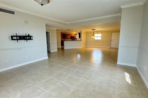 Condominio en alquiler en Miami, Florida, 2 dormitorios, 178.84 m2 № 1351947 - foto 12