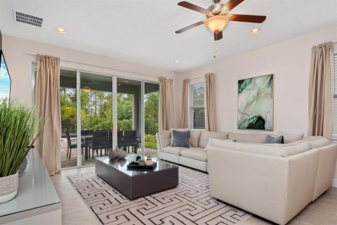 Villa ou maison à vendre à Kissimmee, Floride: 8 chambres, 378.76 m2 № 1343626 - photo 27