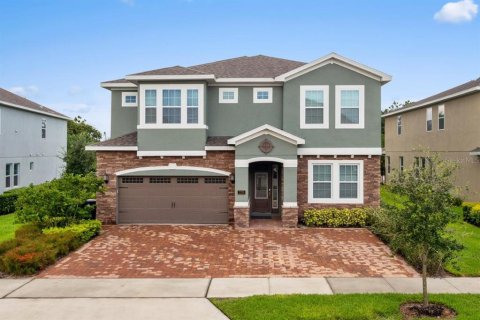 House in Kissimmee, Florida 8 bedrooms, 378.76 sq.m. № 1343626 - photo 1