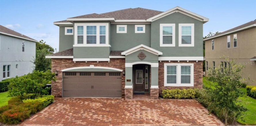 House in Kissimmee, Florida 8 bedrooms, 378.76 sq.m. № 1343626