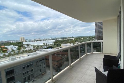 Condominio en venta en Surfside, Florida, 2 dormitorios, 117.06 m2 № 1098279 - foto 27