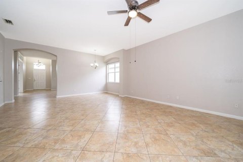 House in Kissimmee, Florida 4 bedrooms, 212.47 sq.m. № 1139608 - photo 13