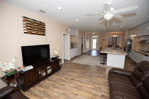 Casa en venta en Palm Bay, Florida, 4 dormitorios, 167.97 m2 № 1406597 - foto 9