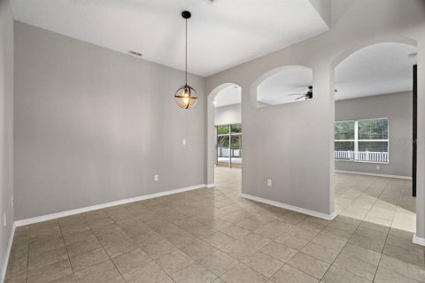 Casa en venta en New Port Richey, Florida, 5 dormitorios, 244.8 m2 № 1406563 - foto 6