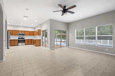 Casa en venta en New Port Richey, Florida, 5 dormitorios, 244.8 m2 № 1406563 - foto 14