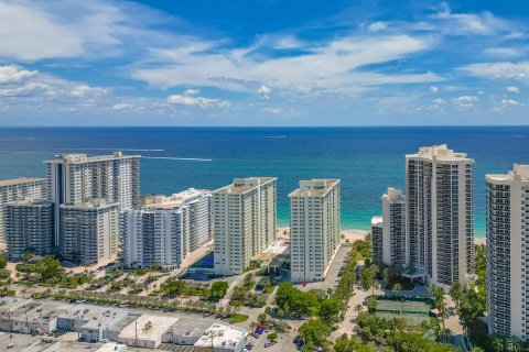 Copropriété à vendre à Fort Lauderdale, Floride: 1 chambre, 117.52 m2 № 1121399 - photo 13