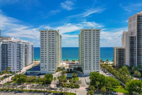 Condominio en venta en Fort Lauderdale, Florida, 1 dormitorio, 117.52 m2 № 1121399 - foto 11