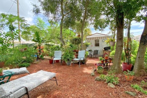 House in Edgewater, Florida 3 bedrooms, 150.32 sq.m. № 1360090 - photo 27