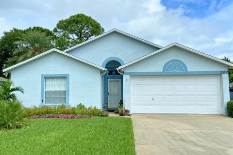 Villa ou maison à vendre à Edgewater, Floride: 3 chambres, 150.32 m2 № 1360090 - photo 2