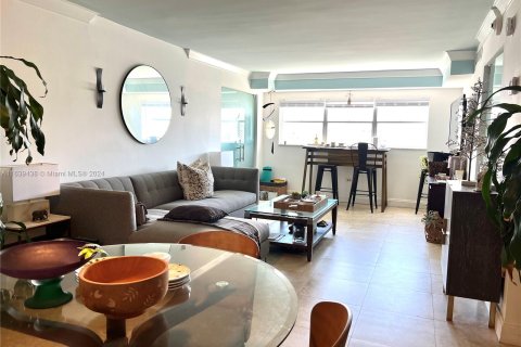 Condominio en venta en Miami Beach, Florida, 2 dormitorios, 87.33 m2 № 1315979 - foto 18