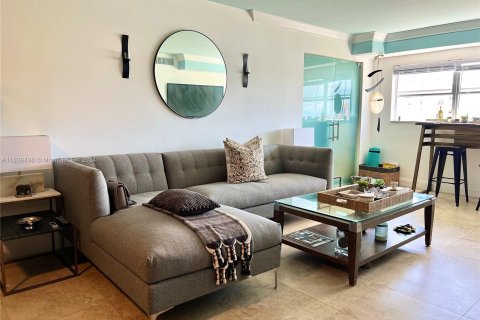 Condominio en venta en Miami Beach, Florida, 2 dormitorios, 87.33 m2 № 1315979 - foto 19