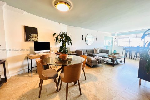 Condominio en venta en Miami Beach, Florida, 2 dormitorios, 87.33 m2 № 1315979 - foto 13