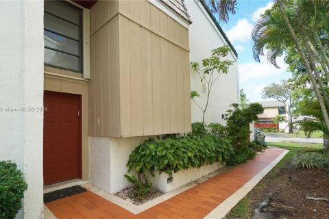 Adosado en venta en Hollywood, Florida, 3 dormitorios, 171.87 m2 № 1293308 - foto 4