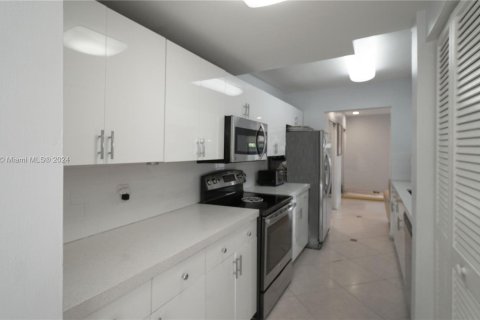 Adosado en venta en Hollywood, Florida, 3 dormitorios, 171.87 m2 № 1293308 - foto 8