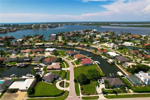 Купить земельный участок в Марко-Айленд, Флорида № 734240 - фото 8