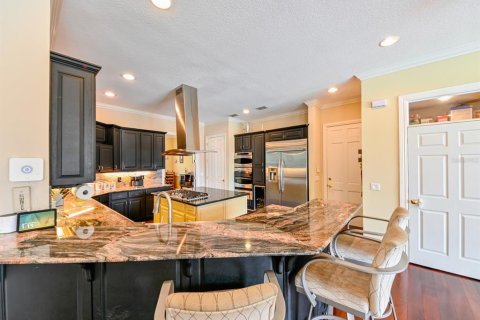 Casa en venta en Tampa, Florida, 6 dormitorios, 487.18 m2 № 1313017 - foto 18