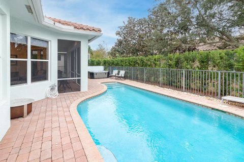 Villa ou maison à vendre à Palm City, Floride: 2 chambres, 206.43 m2 № 853979 - photo 5