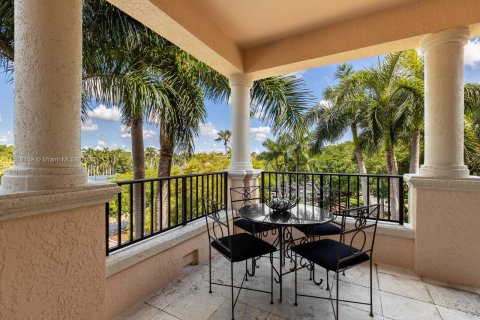 Copropriété à vendre à Coral Gables, Floride: 2 chambres, 243.4 m2 № 911655 - photo 26