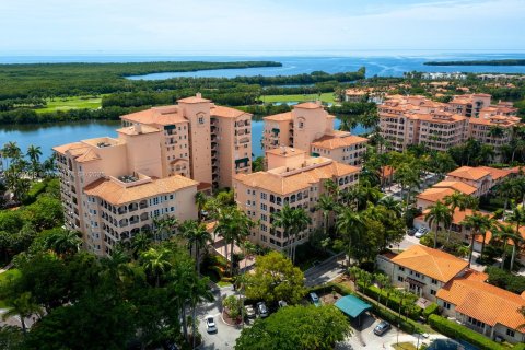 Condo in Coral Gables, Florida, 2 bedrooms  № 911655 - photo 2