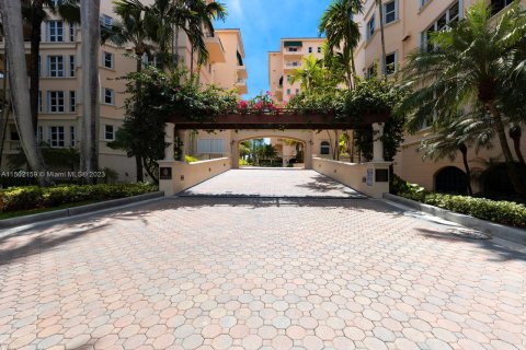 Copropriété à vendre à Coral Gables, Floride: 2 chambres, 243.4 m2 № 911655 - photo 3