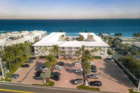 Condominio en venta en Hillsboro Beach, Florida, 2 dormitorios, 83.61 m2 № 967549 - foto 17